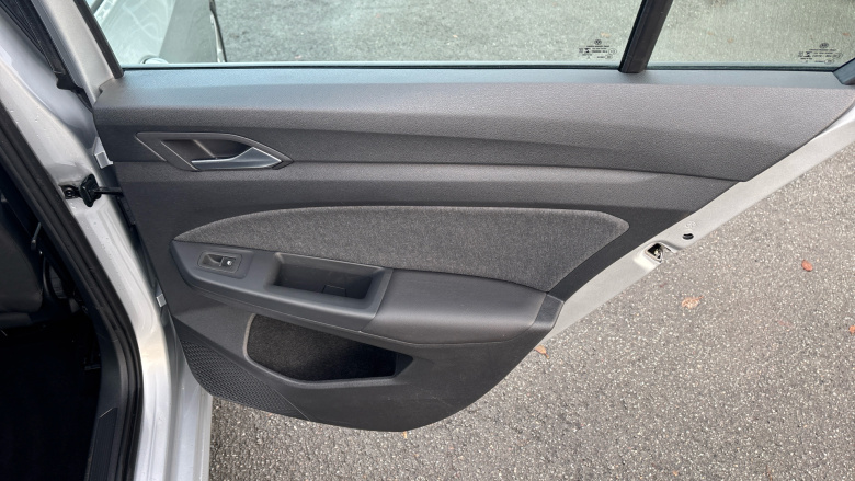 Volkswagen Golf 2.0 TDI Life 5dr DSG Diesel Hatchback